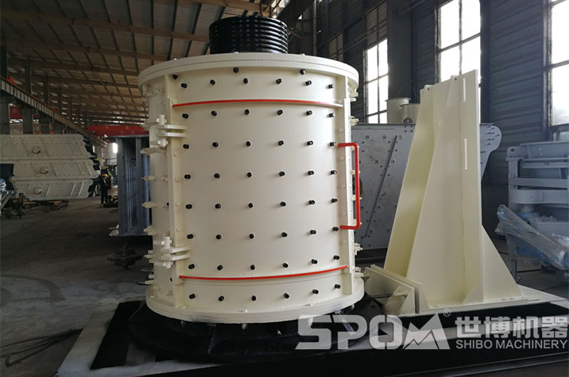 立軸復合破碎機，原煤破碎機圖片